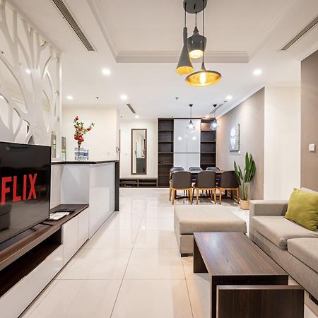 Luxury Apartment At Vinhomes Central Park Хошимін Екстер'єр фото