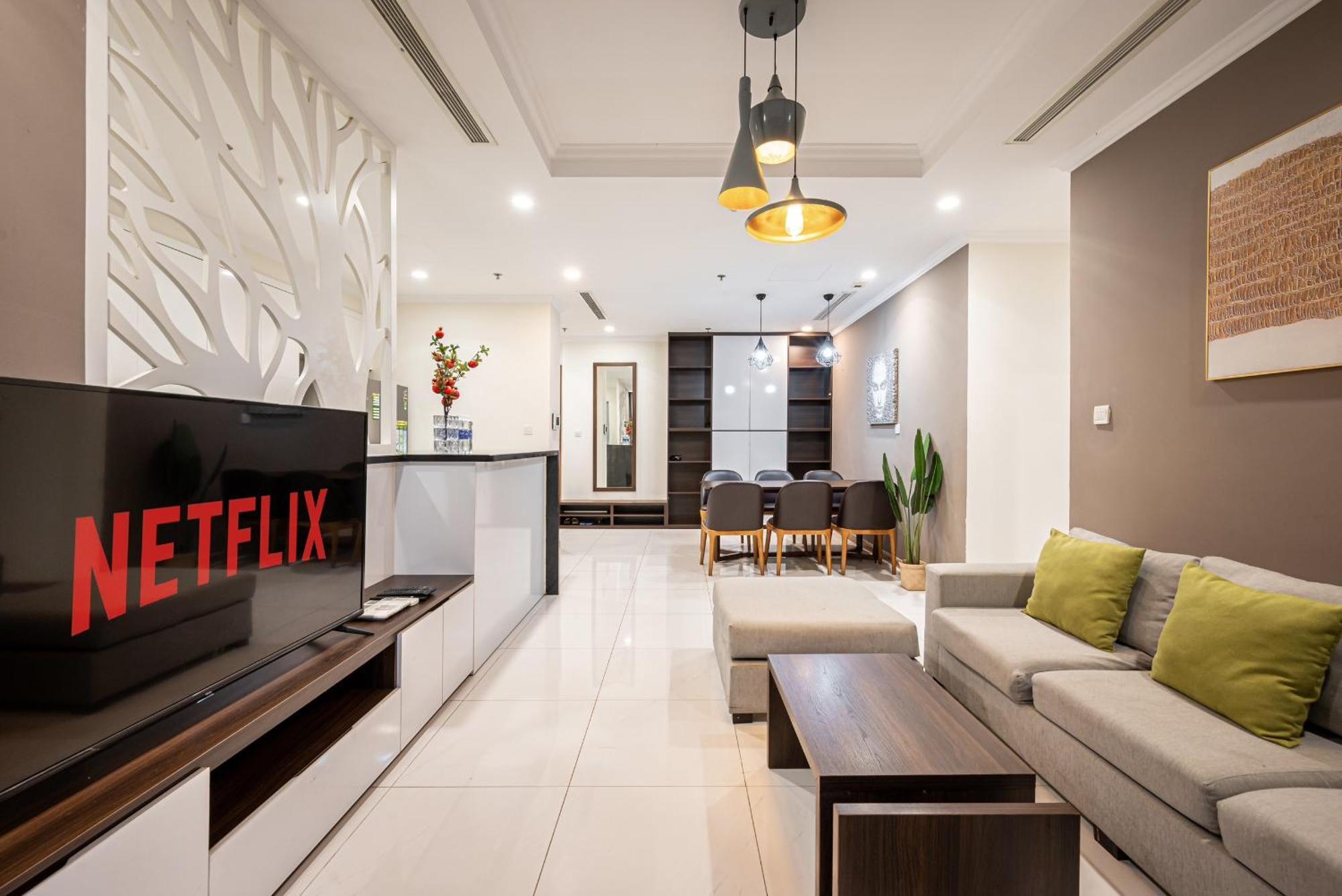 Luxury Apartment At Vinhomes Central Park Хошимін Екстер'єр фото