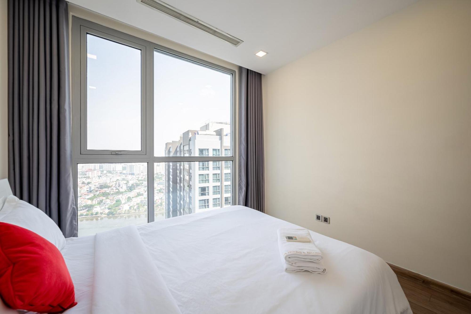 Luxury Apartment At Vinhomes Central Park Хошимін Екстер'єр фото