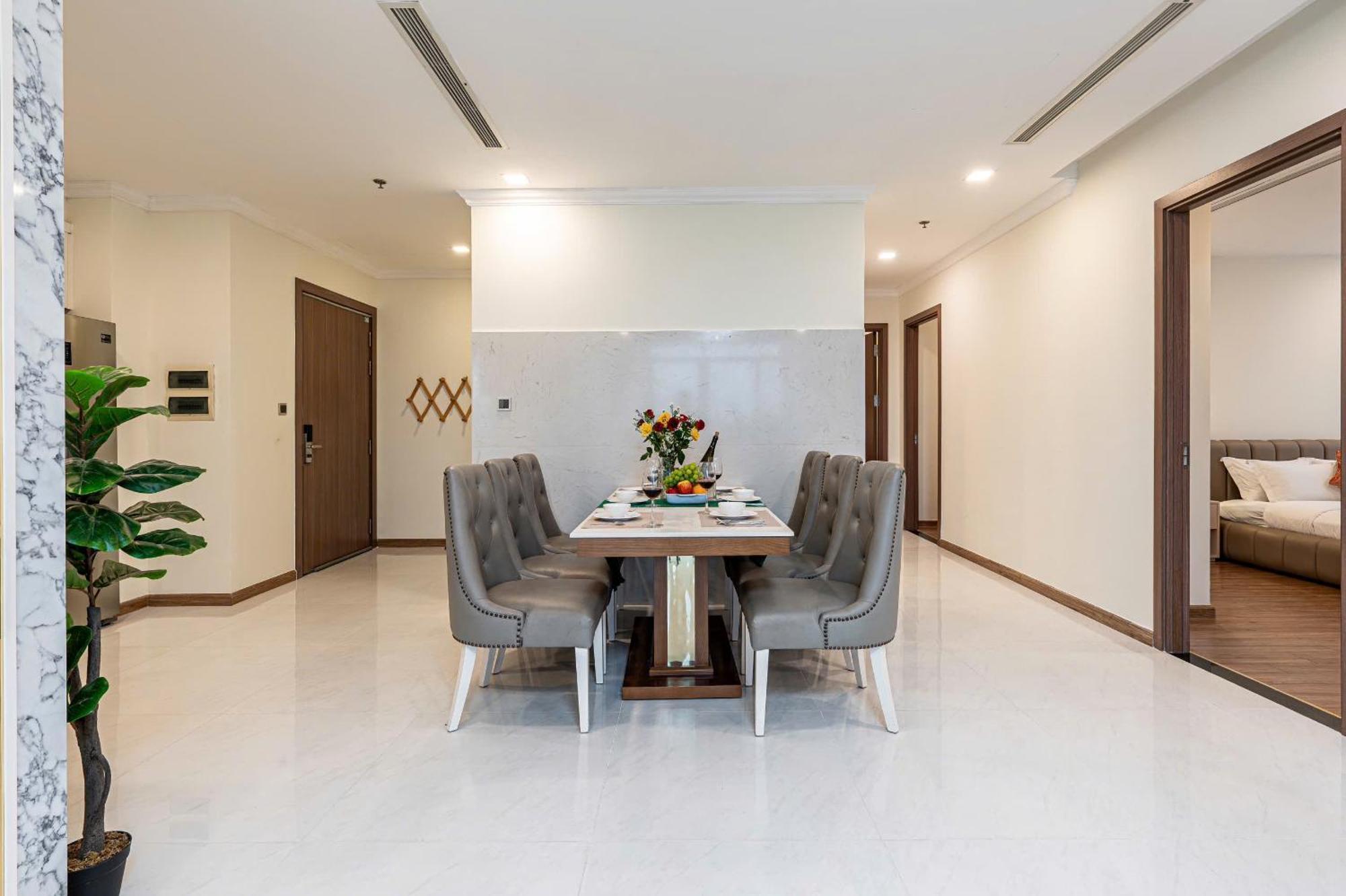 Luxury Apartment At Vinhomes Central Park Хошимін Екстер'єр фото