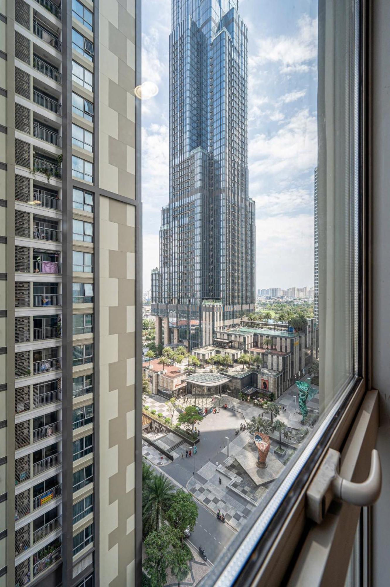 Luxury Apartment At Vinhomes Central Park Хошимін Екстер'єр фото