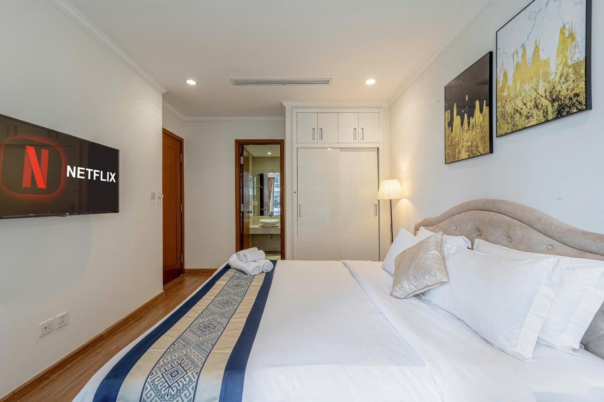 Luxury Apartment At Vinhomes Central Park Хошимін Екстер'єр фото